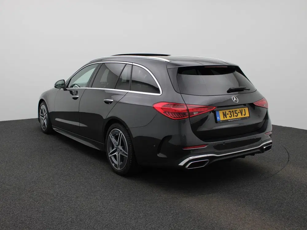 Mercedes-Benz C-Klasse 200 Launch Edition AMG Line uit 2022, foto 2