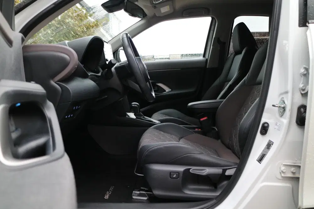 Toyota Yaris Cross 1.5 Hybrid Adventure uit 2022, foto 8