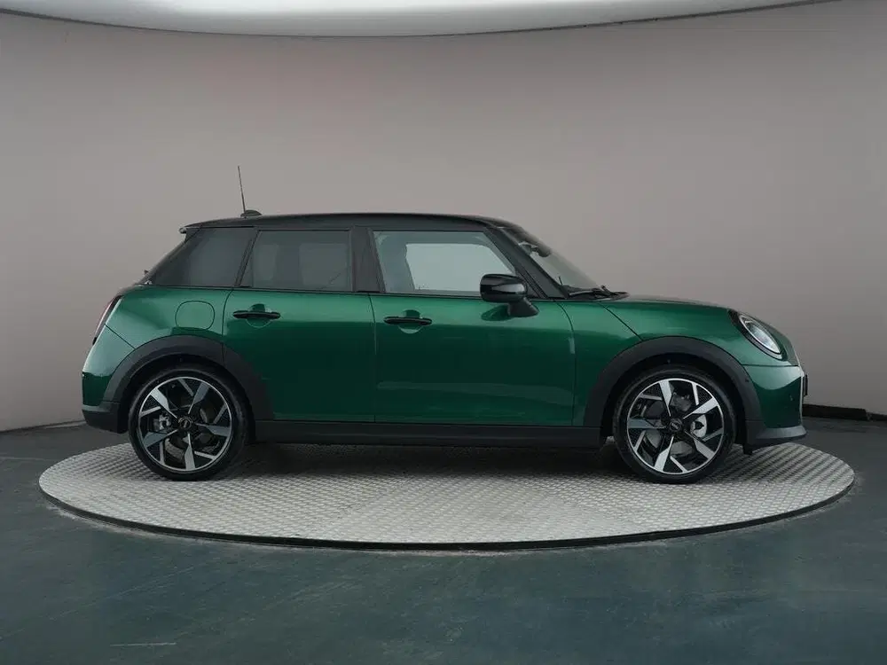 Mini Hatchback Cooper C Automaat uit 2026, foto 12
