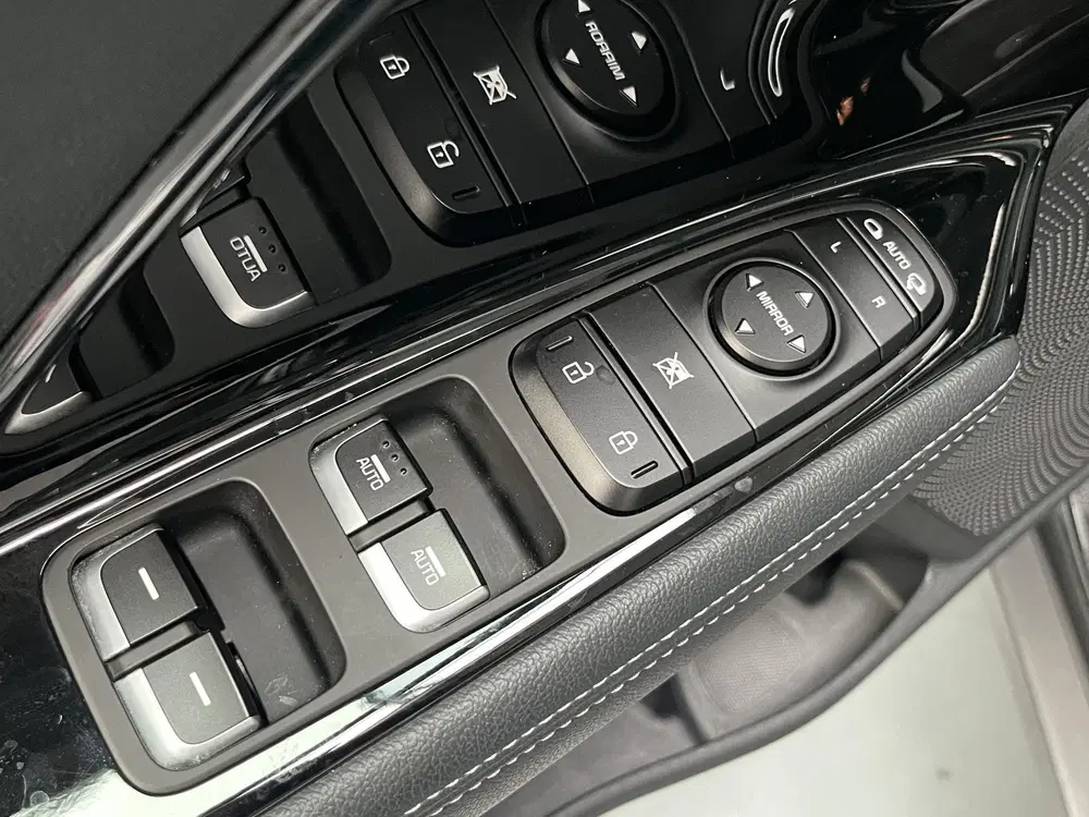 Kia Niro 1.6 GDi Hybrid DynamicLine uit 2019, foto 2