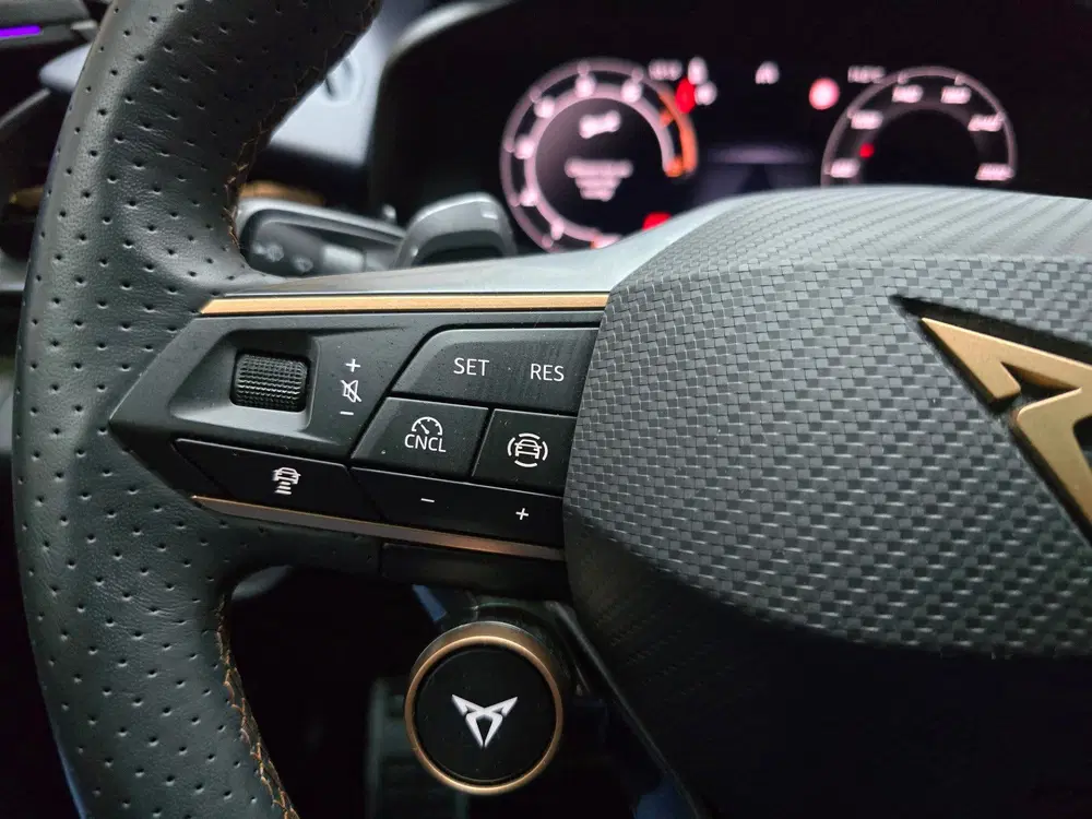 Cupra Terramar 1.5 TSI e-Hybrid VZ Performance Pano Sennh uit 2025, foto 9