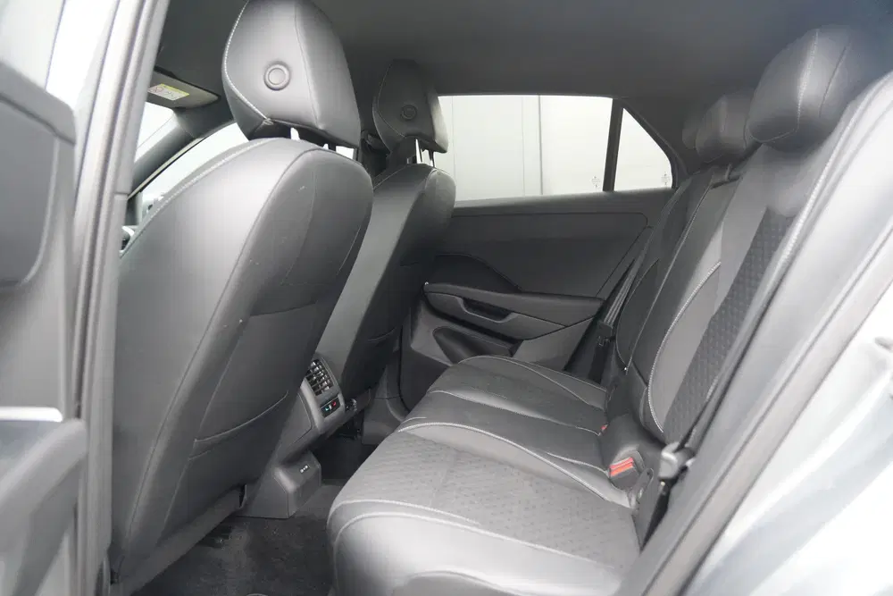 Volkswagen T-Roc 1.5 TSI R-Line Edition 150pk uit 2026, foto 12