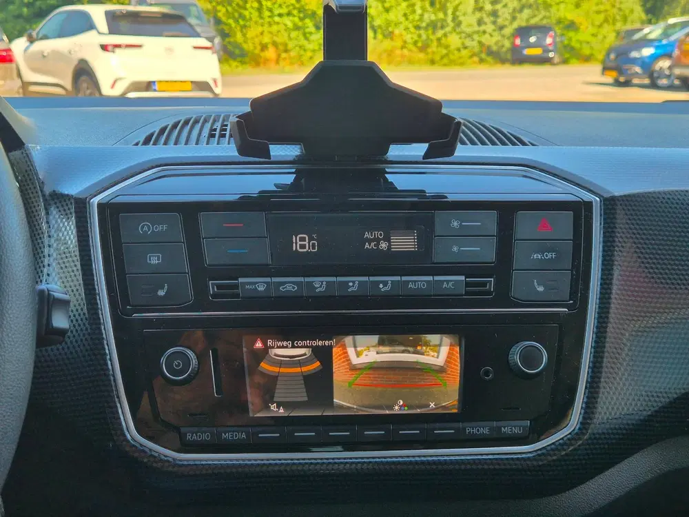 Volkswagen up! 1.0 65PK 5drs clima uit 2020, foto 14
