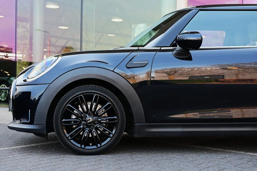 Mini Hatchback Cooper Classic uit 2022, foto 7