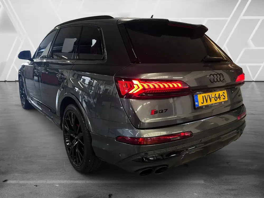 Audi SQ7 4.0 TFSI SQ7 Quattro 7p Luchtvering uit 2021, foto 3