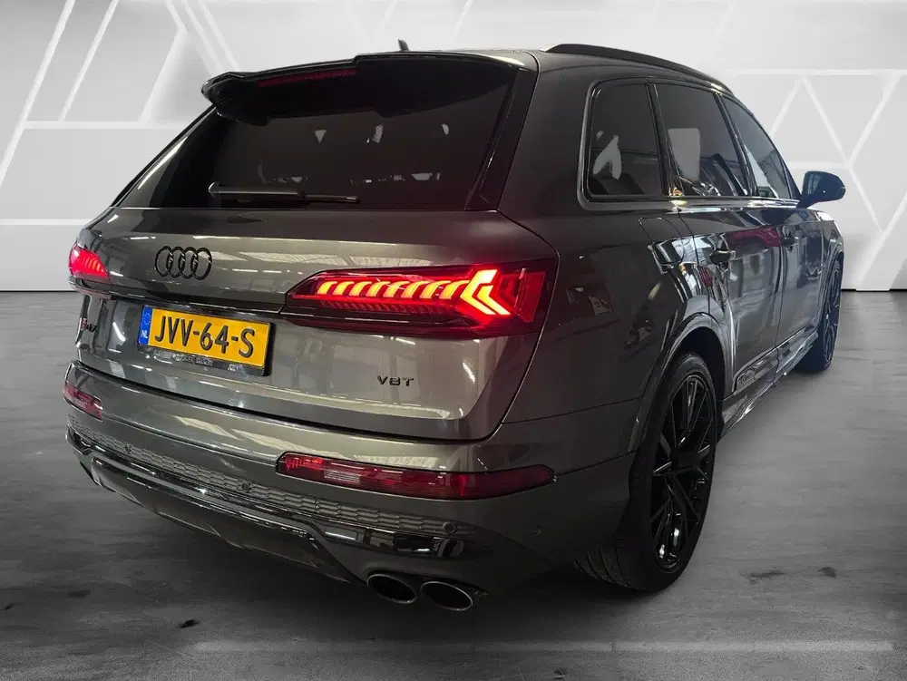 Audi SQ7 4.0 TFSI SQ7 Quattro 7p Luchtvering uit 2021, foto 5