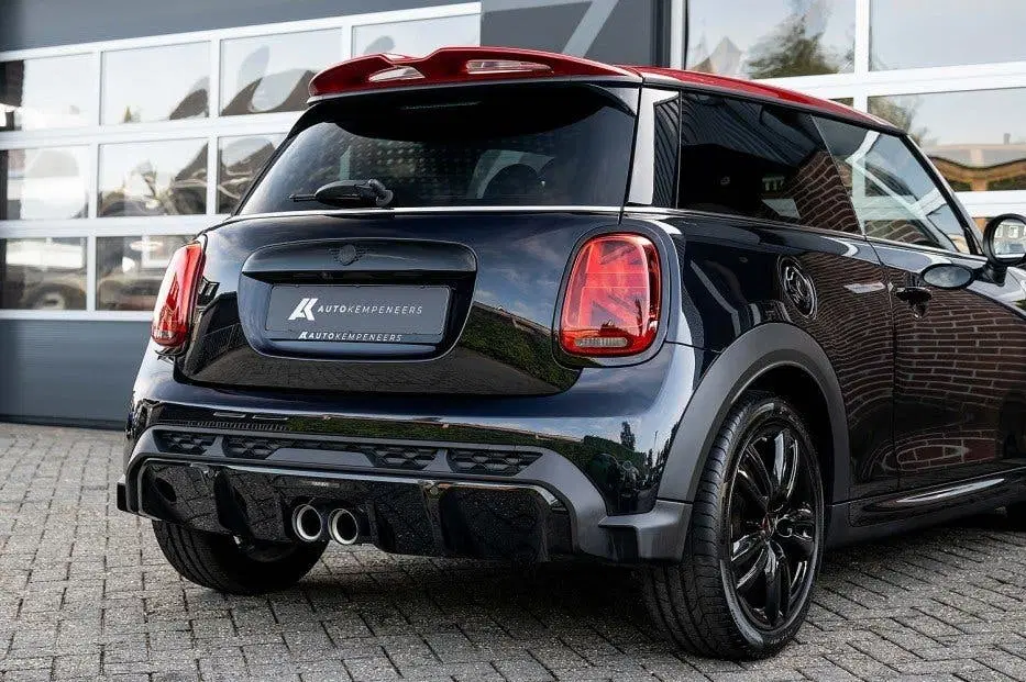 Mini John Cooper Works uit 2023, foto 3