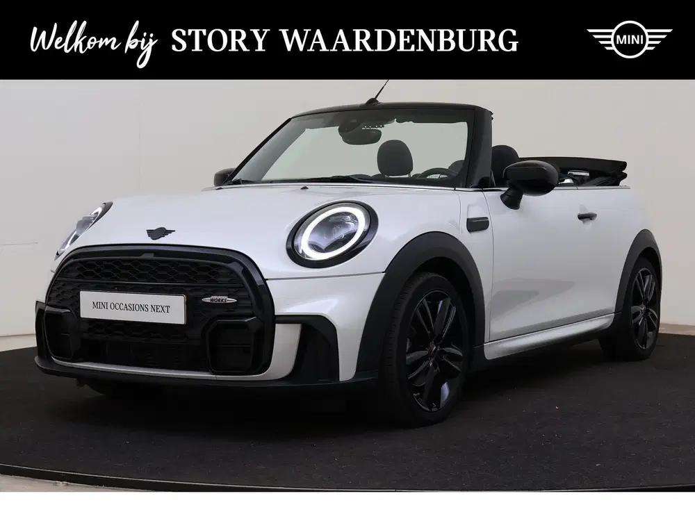 Mini Cabrio Cooper JCW Automaat uit 2023