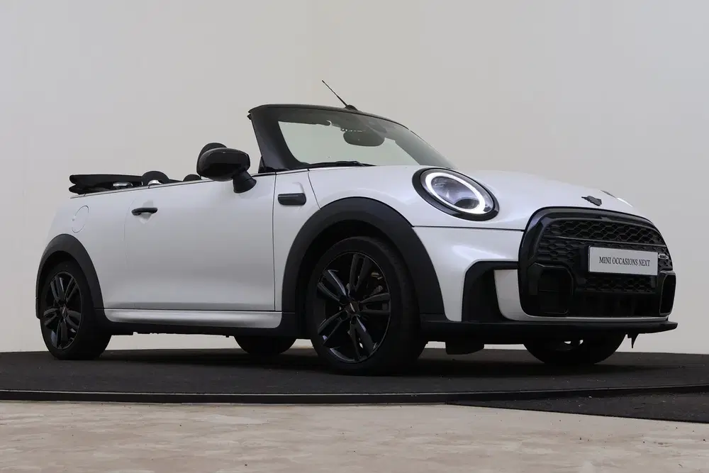Mini Cabrio Cooper JCW Automaat uit 2023, foto 10