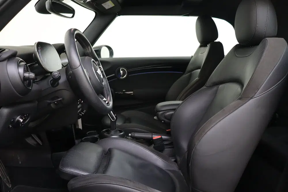Mini Cabrio Cooper JCW Automaat uit 2023, foto 12