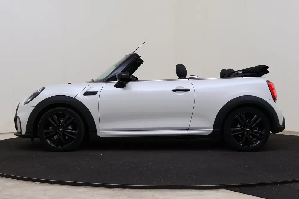 Mini Cabrio Cooper JCW Automaat uit 2023, foto 14