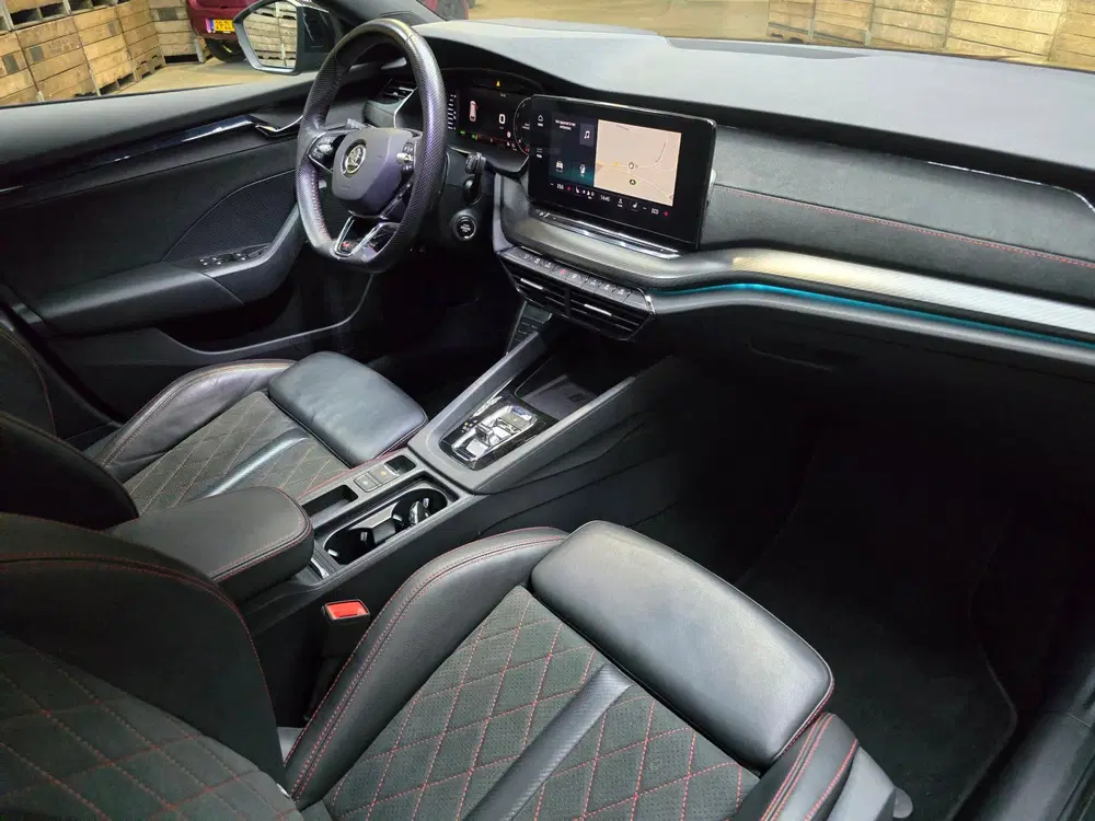 Skoda Octavia 1.4 TSI iV PHEV RS + HuD Pano Camera uit 2023, foto 10