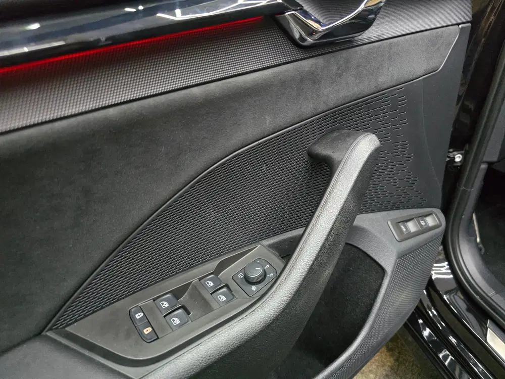 Skoda Octavia 1.4 TSI iV PHEV RS + HuD Pano Camera uit 2023, foto 6