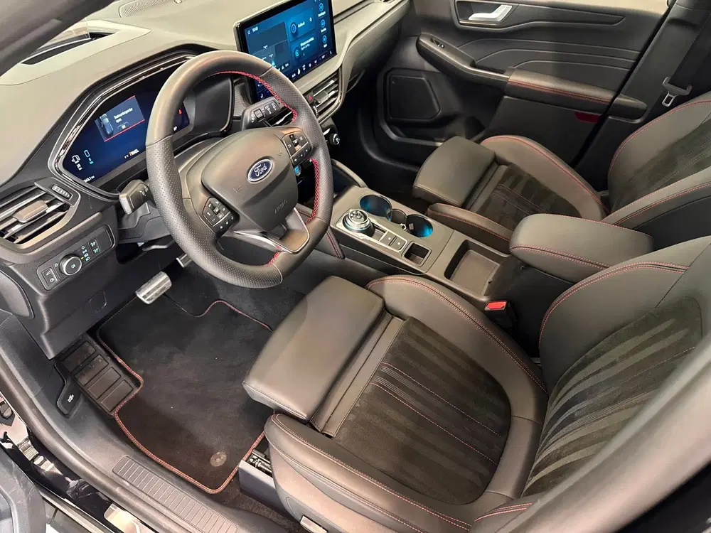 Ford Kuga 2.5 PHEV ST-Line X Panoramadak uit 2024, foto 10