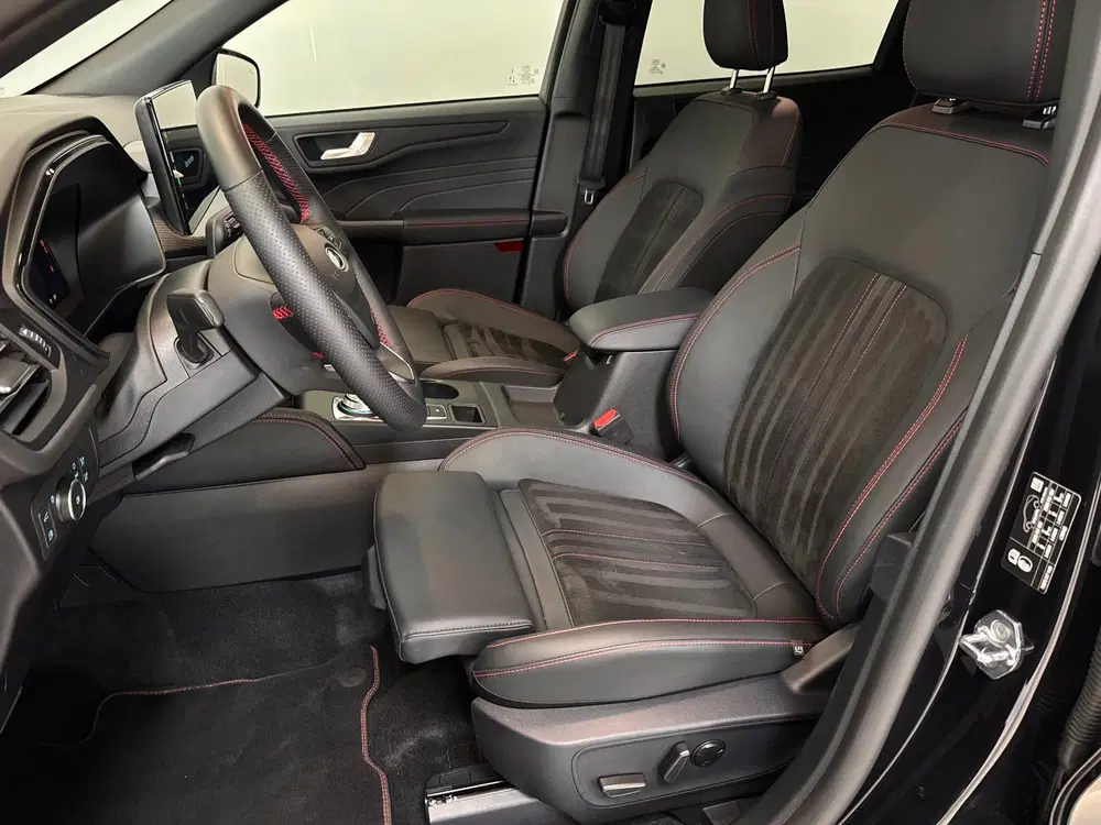 Ford Kuga 2.5 PHEV ST-Line X Panoramadak uit 2024, foto 12