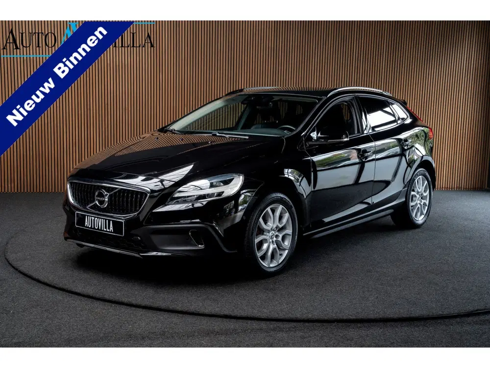 Volvo V40 Cross Country 1.5 T3 Leer Panodak Harman K. Camera uit 2019