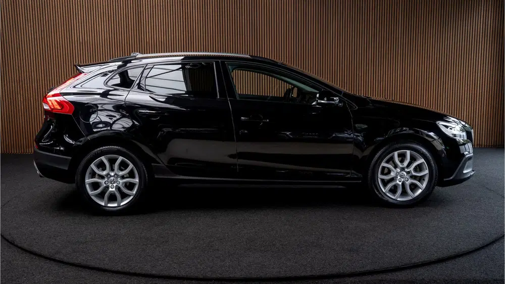 Volvo V40 Cross Country 1.5 T3 Leer Panodak Harman K. Camera uit 2019, foto 7