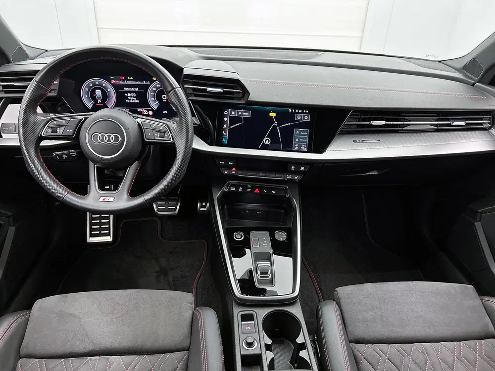 Audi A3 40 TFSI e S Edition uit 2022, foto 4