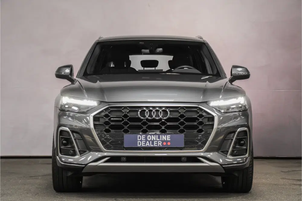 Audi Q5 40 TFSI S edition uit 2023, foto 2