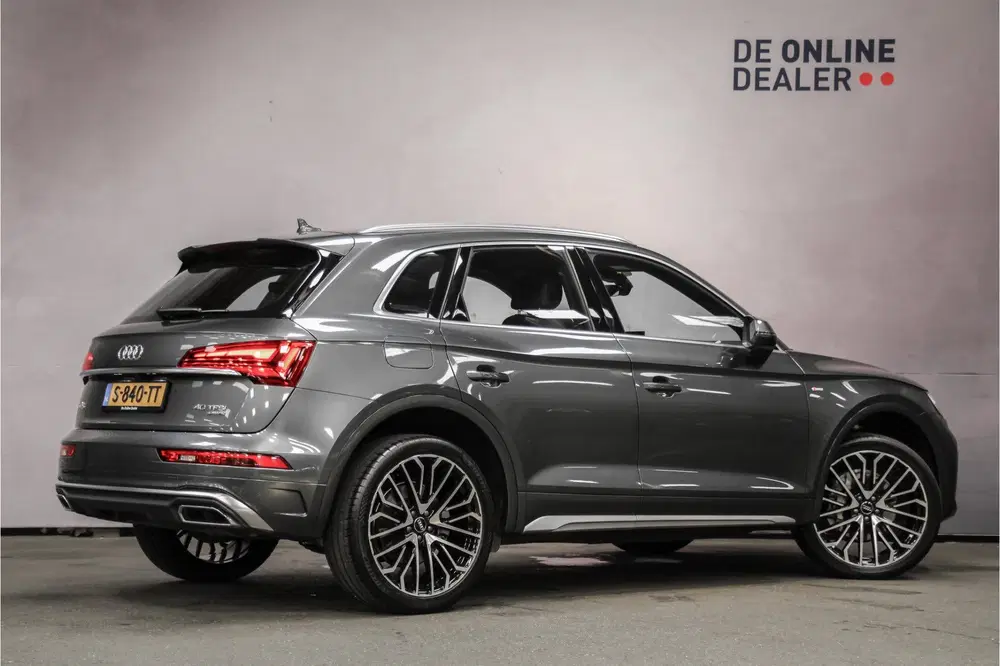 Audi Q5 40 TFSI S edition uit 2023, foto 6