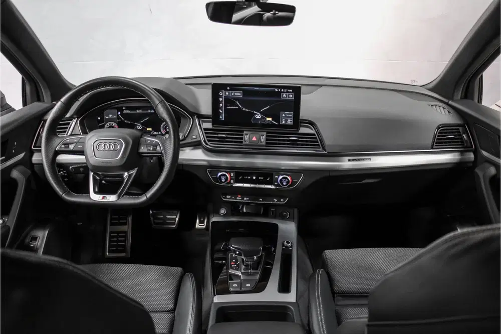 Audi Q5 40 TFSI S edition uit 2023, foto 8