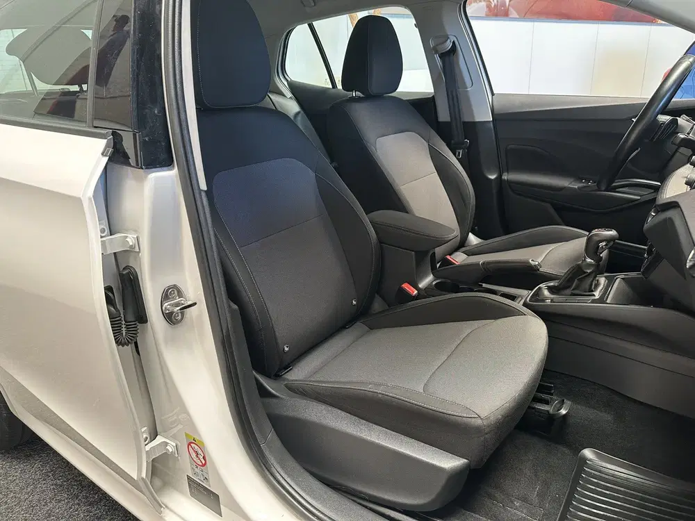 Skoda Fabia 1.0 TSI AMBITION CRUISE CONTROL AIRCO APPL uit 2023, foto 14