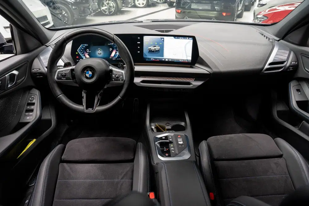 BMW 1-serie 120 Aut. M- pakket Navi Camera Leder Matri uit 2025, foto 11