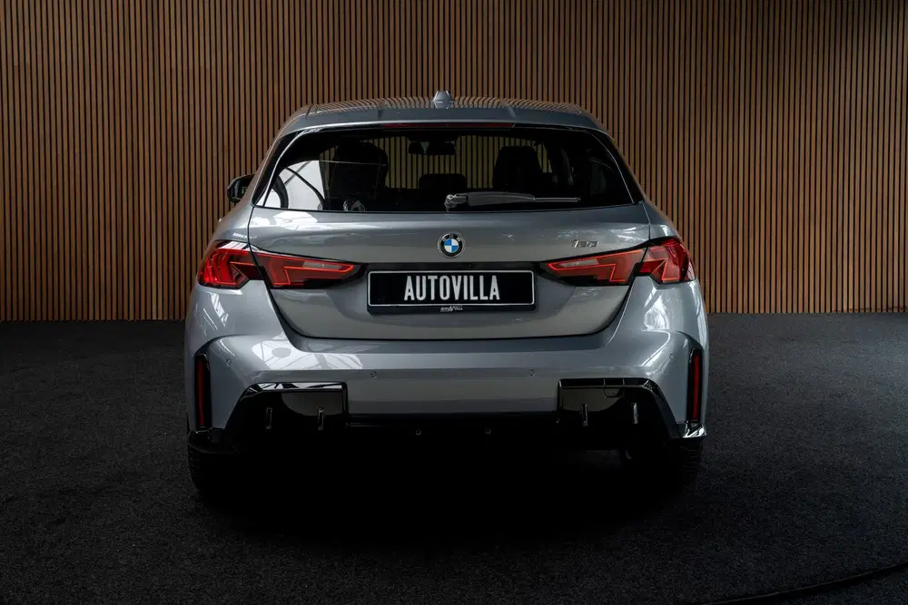 BMW 1-serie 120 Aut. M- pakket Navi Camera Leder Matri uit 2025, foto 4