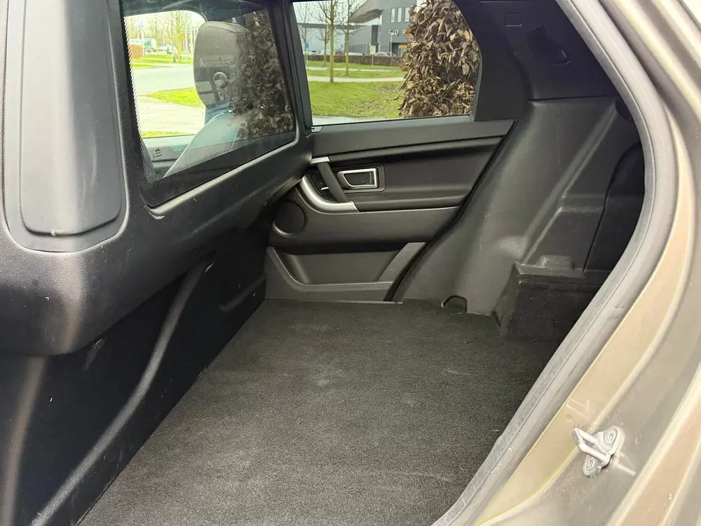 Land Rover Discovery Sport Grijs Kenteken uit 2019, foto 11