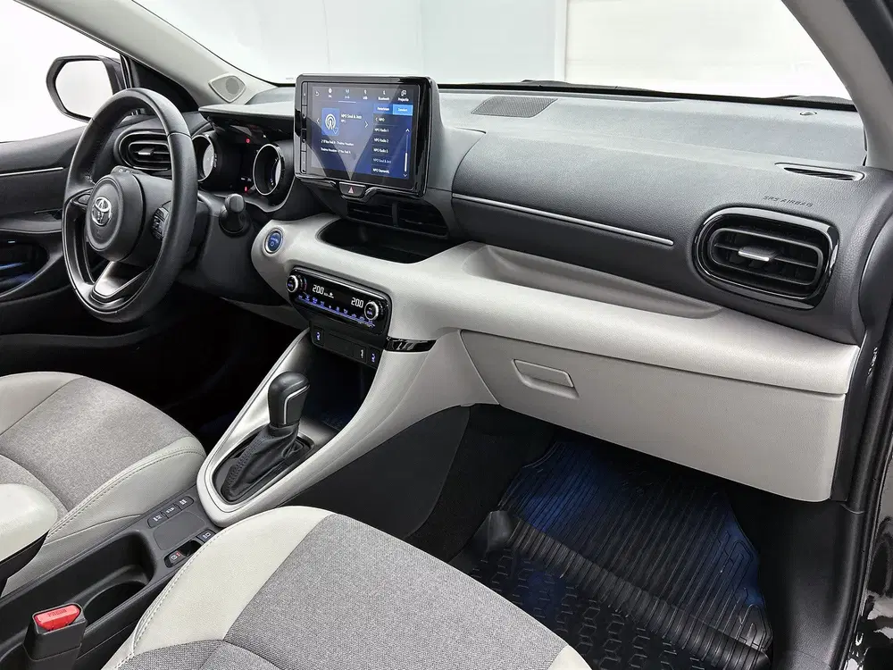 Toyota Yaris 1.5 Hybrid Excutive Limited uit 2023, foto 6
