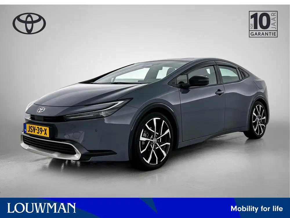 Toyota Prius 2.0 Plug-in Executive uit 2024