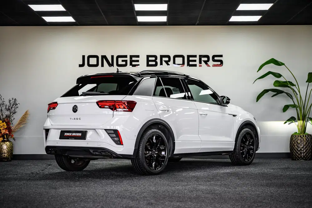 Volkswagen T-Roc 1.5 TSI R-Line Pano uit 2023, foto 3