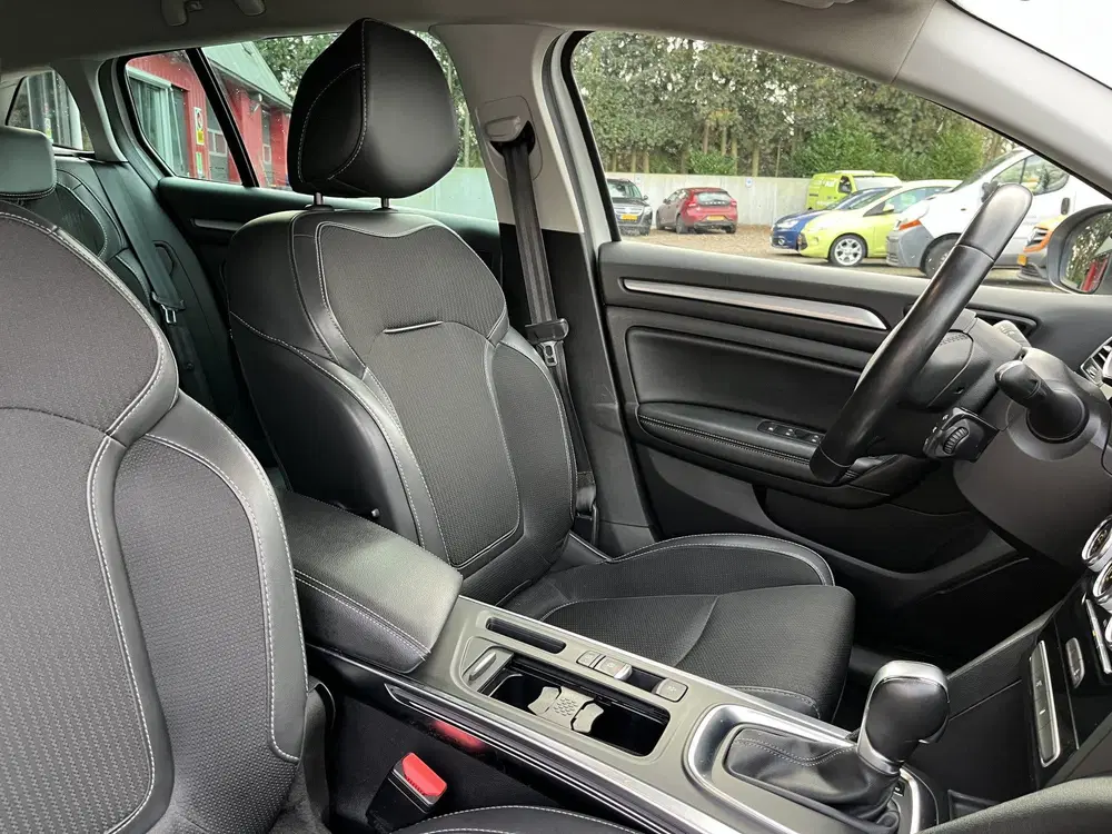 Renault Megane Mégane Estate 1.3 TCe Intens Automaat Incl uit 2021, foto 8