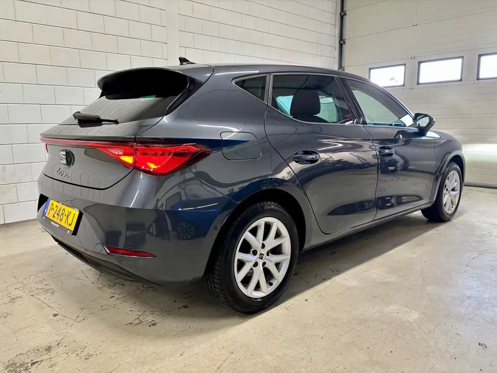 SEAT Leon 1.0 eTSI Sport Intense Bj.22 uit 2022, foto 2
