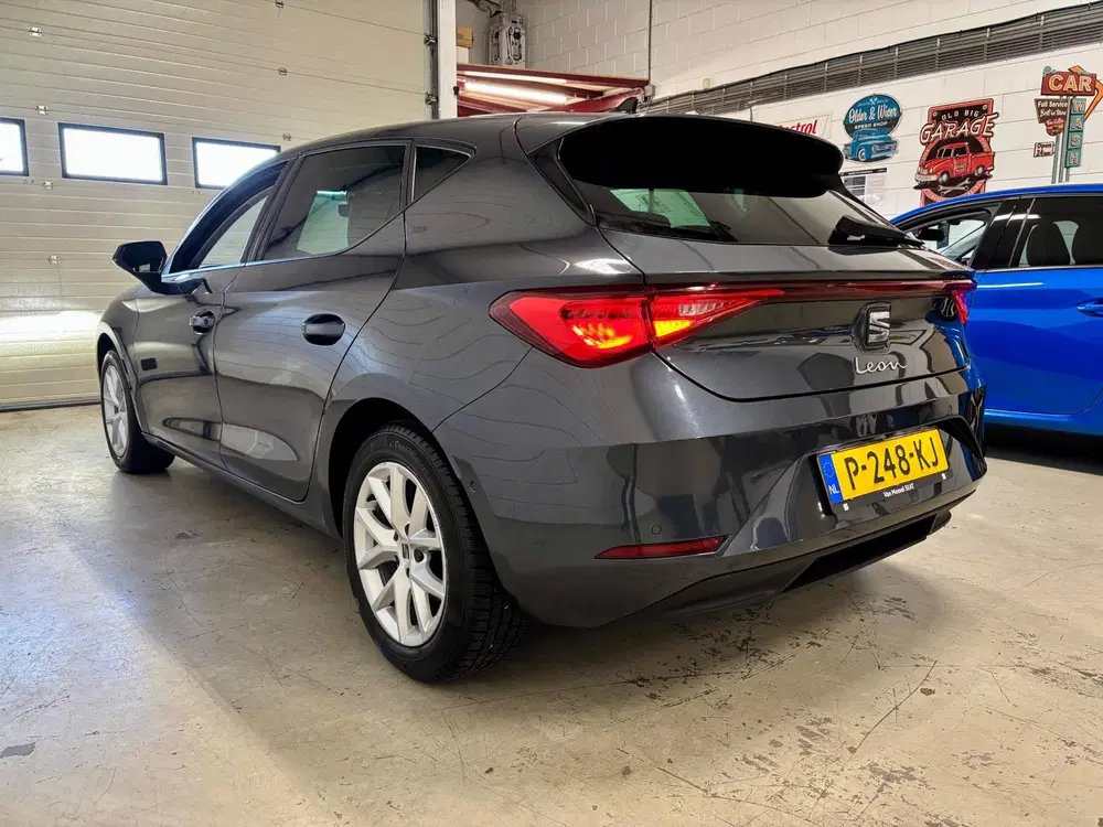 SEAT Leon 1.0 eTSI Sport Intense Bj.22 uit 2022, foto 3