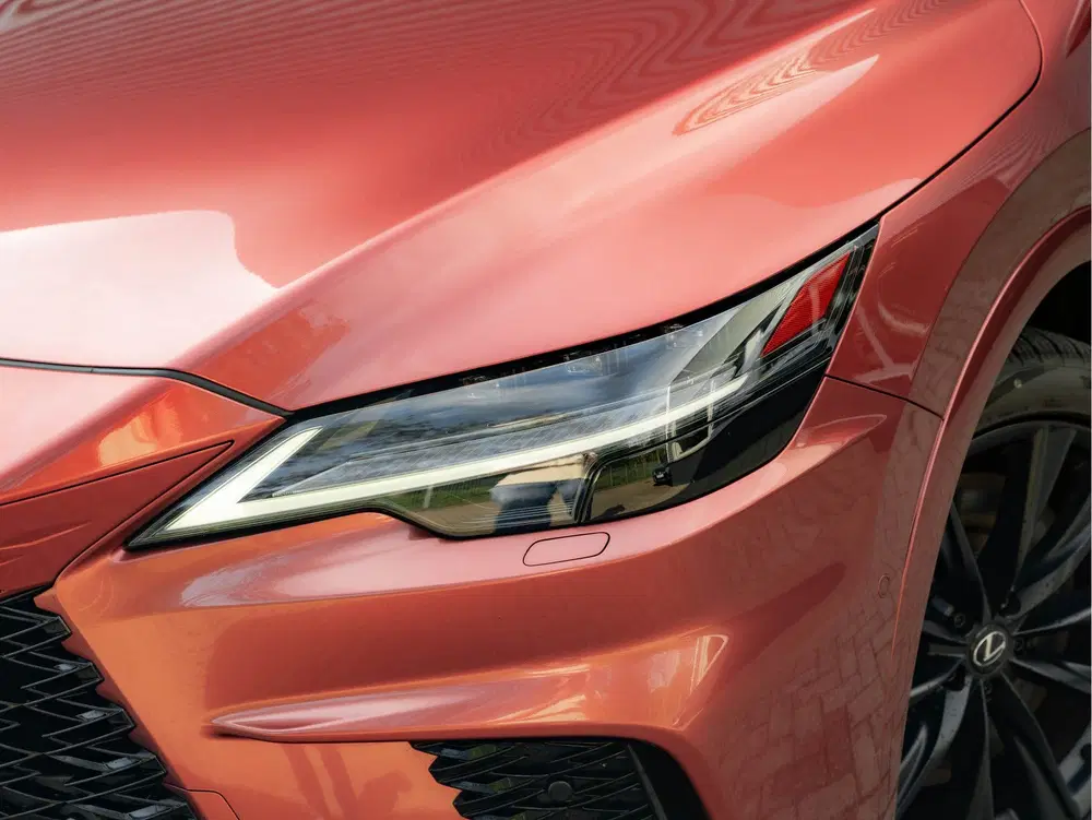 Lexus RX F Sport Line uit 2023, foto 10