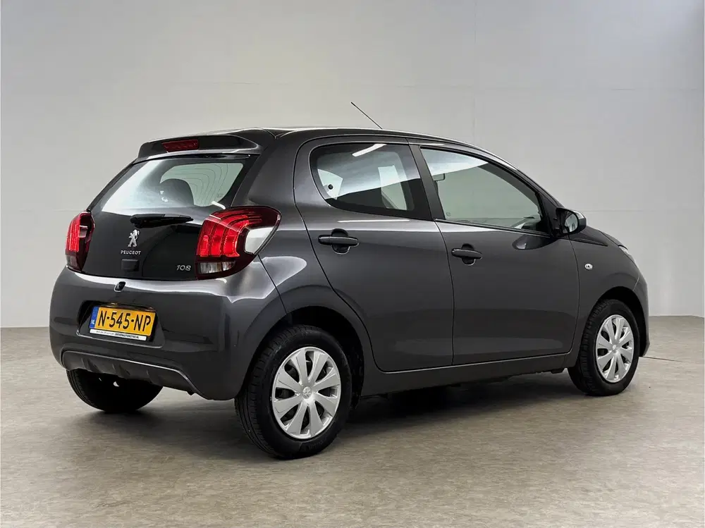 Peugeot 108 1.0 e-VTi Active uit 2022, foto 12