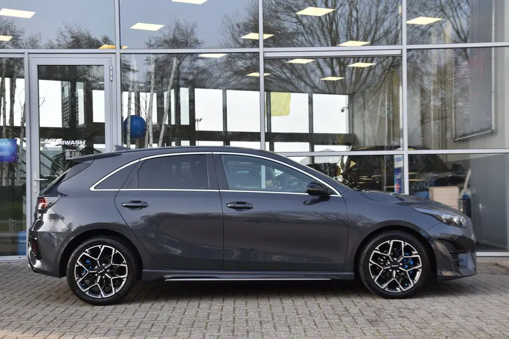 Kia Ceed Kia Ceed GT 1.6 T-GDi 136PK DCT uit 2022, foto 2