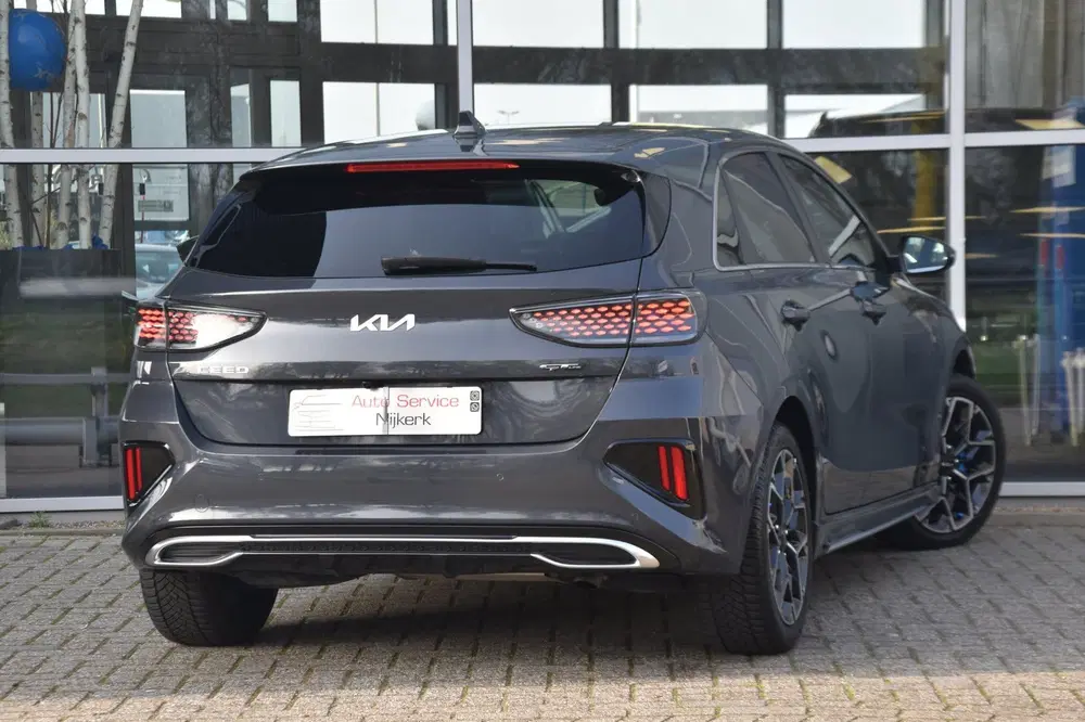 Kia Ceed Kia Ceed GT 1.6 T-GDi 136PK DCT uit 2022, foto 3