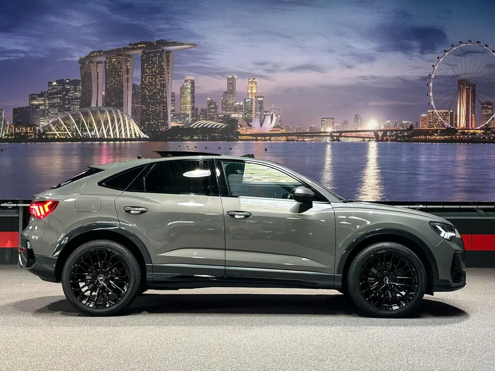 Audi Q3 35 TFSI S-Line Stuurverwarming uit 2024, foto 4