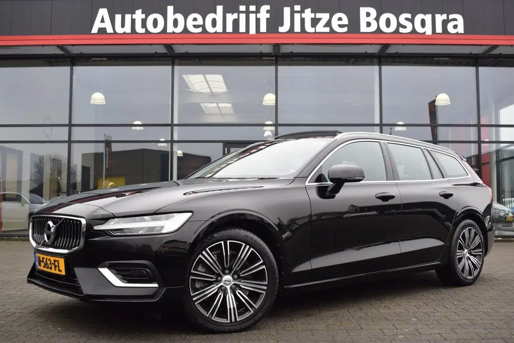Volvo V60 2.0 T5 250pk Automaat Inscription Zwart Le uit 2019