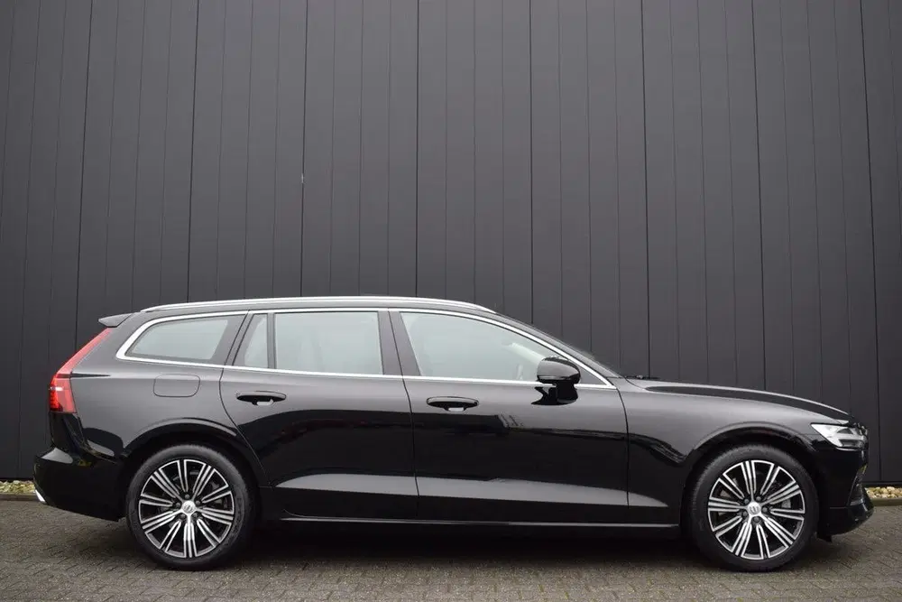 Volvo V60 2.0 T5 250pk Automaat Inscription Zwart Le uit 2019, foto 4