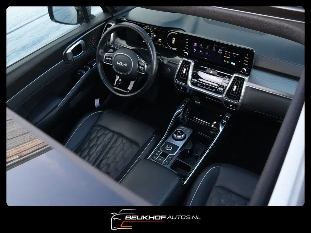 Kia Sorento 1.6 T-GDI Hybrid 2WD Pano Trekhaak Leer Ca uit 2022, foto 2