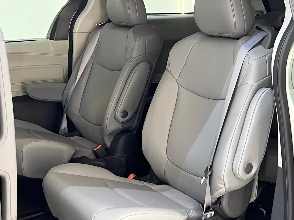 Toyota Highlander Sienna 2.5 Hybrid Luxe XLE (bj 2022) uit 2022, foto 10