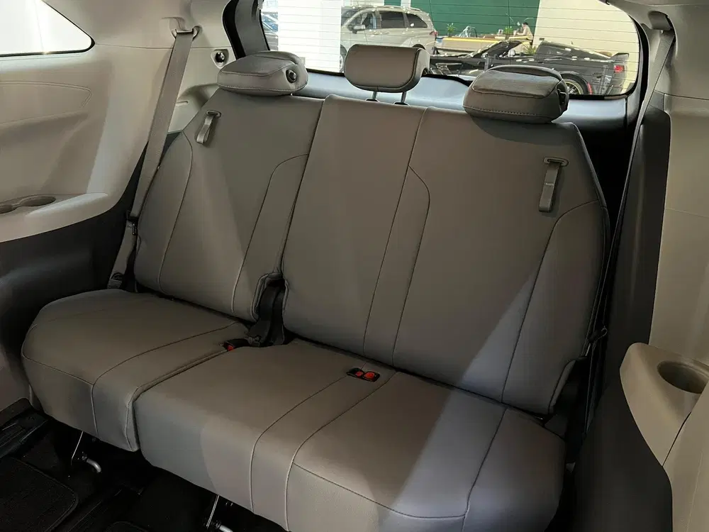 Toyota Highlander Sienna 2.5 Hybrid Luxe XLE (bj 2022) uit 2022, foto 12