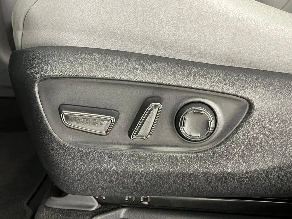 Toyota Highlander Sienna 2.5 Hybrid Luxe XLE (bj 2022) uit 2022, foto 13