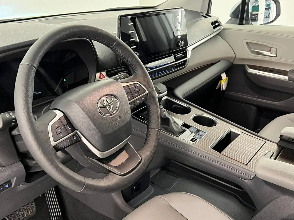 Toyota Highlander Sienna 2.5 Hybrid Luxe XLE (bj 2022) uit 2022, foto 8