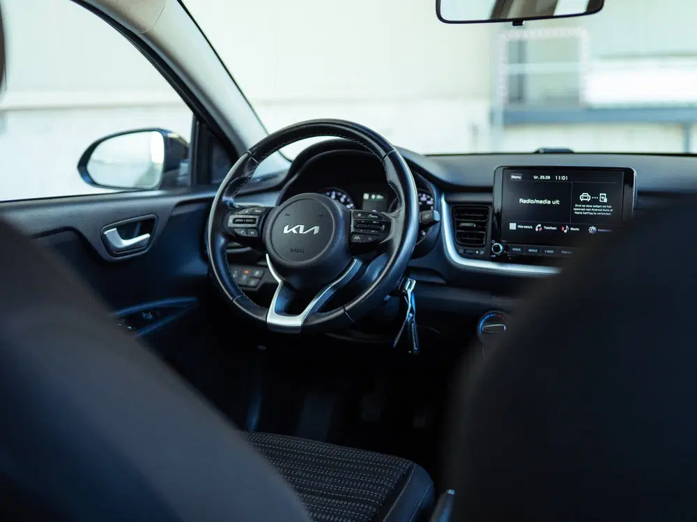 Kia Stonic 1.0 T-GDi MHEV DynamicLine 101 pk (2021) uit 2021, foto 3