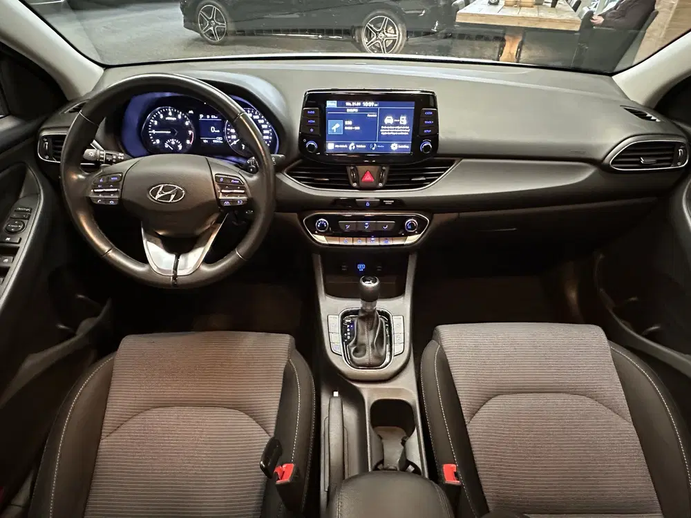 Hyundai i30 1.0 T-GDi MHEV COMFORT AUTOMAAT CRUISE CON uit 2023, foto 13
