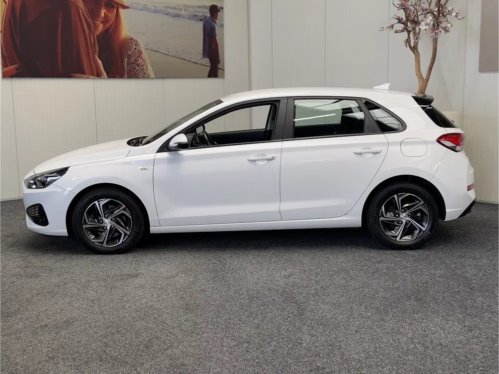 Hyundai i30 1.0 T-GDi MHEV COMFORT AUTOMAAT CRUISE CON uit 2023, foto 5